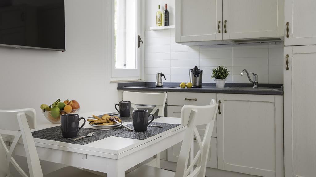 קליארי Birkin Apartments חדר תמונה